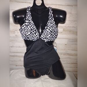 Beach Betty by miracle brands sz small